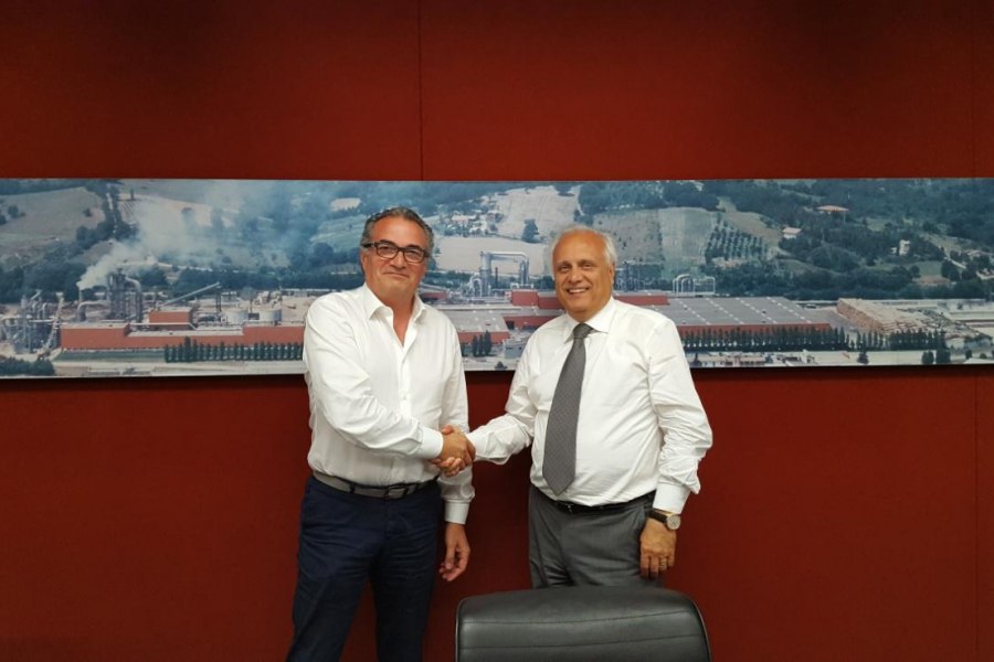 Massimo Resemini and Giovanni Fantoni (on the backgroud Novolegno plant, 1st. cooperation)